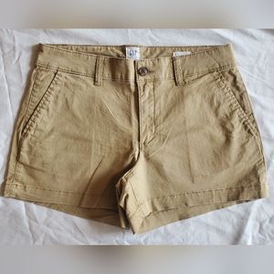 NWOT Gap Size 4 shorts